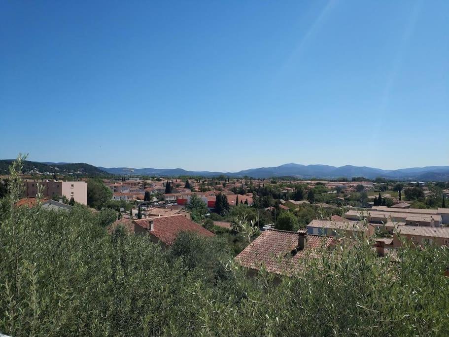 T2 En Rez De Chaussee De A *